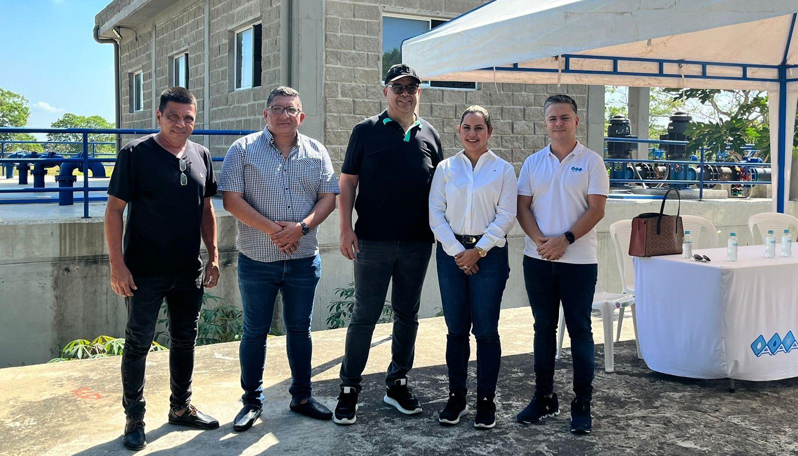 Los alcaldes de Baranoa y Polonuevo con representantes de Triple A y Asiser