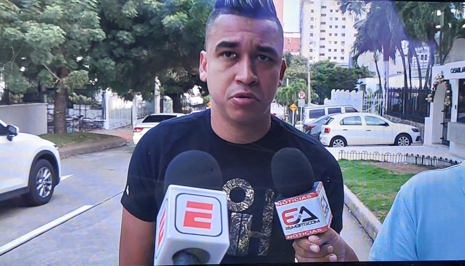 Víctor Cantillo expresó a Fuad Char y a Alex Char su deseo de volver al Junior.