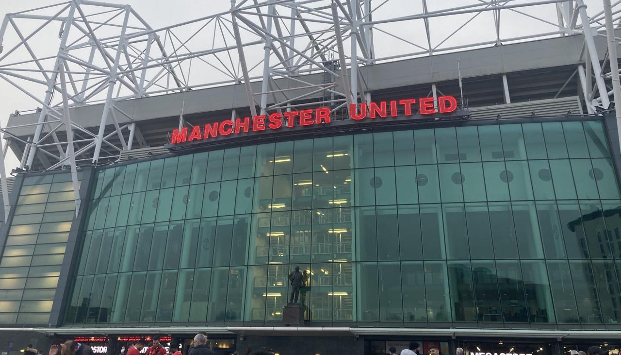 Los dueños del Manchester United habían puesto en venta al club en 2022.