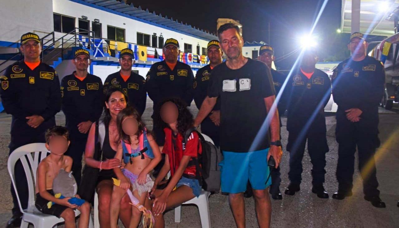 Los dos adultos y los tres menores de nacionalidad brasilera rescatados