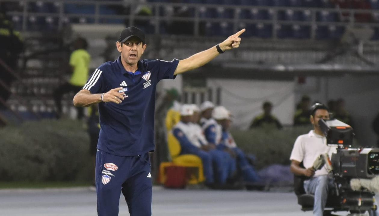 Arturo Reyes, DT de Junior.
