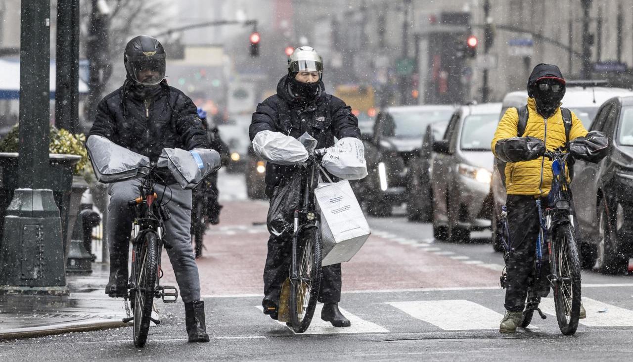 Tormenta de nieve ha causado traumatismo en la vida cotidiana.