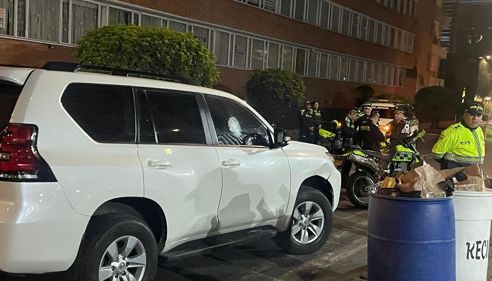 Camioneta blindada donde se movilizaba el empresario chino. 