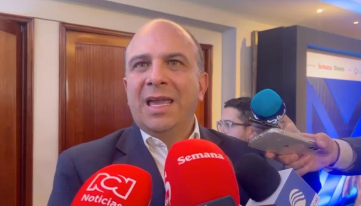 Carlos Camargo, Defensor del Pueblo. 