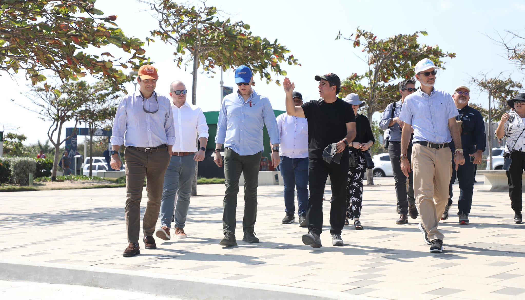 El Alcalde Alex Char con miembros Audubon Américas.
