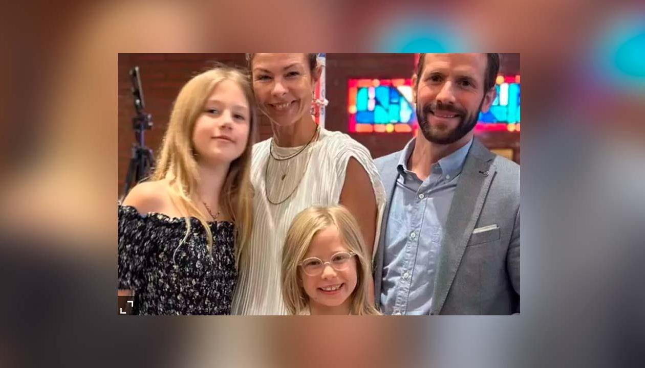 Christian Oliver, su esposa Jessica Klepser y sus hijas Madita y Annik