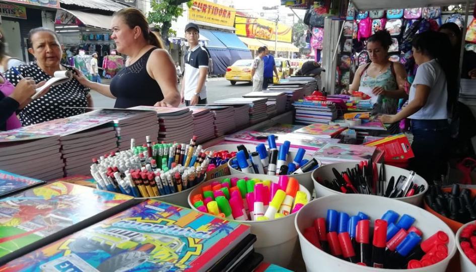 Comienza la temporada escolar en Colombia.