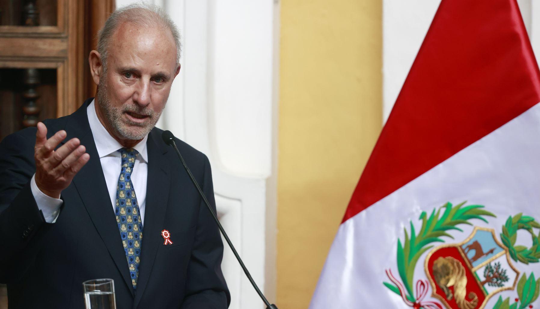 El canciller de Perú, Javier González-Olaechea.