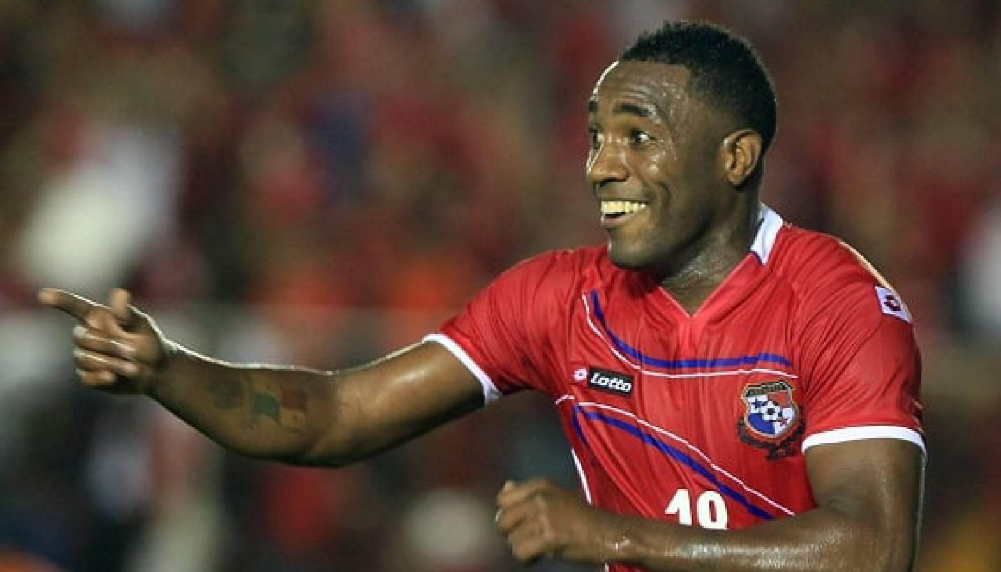 Luis Tejada, delantero panameña. 