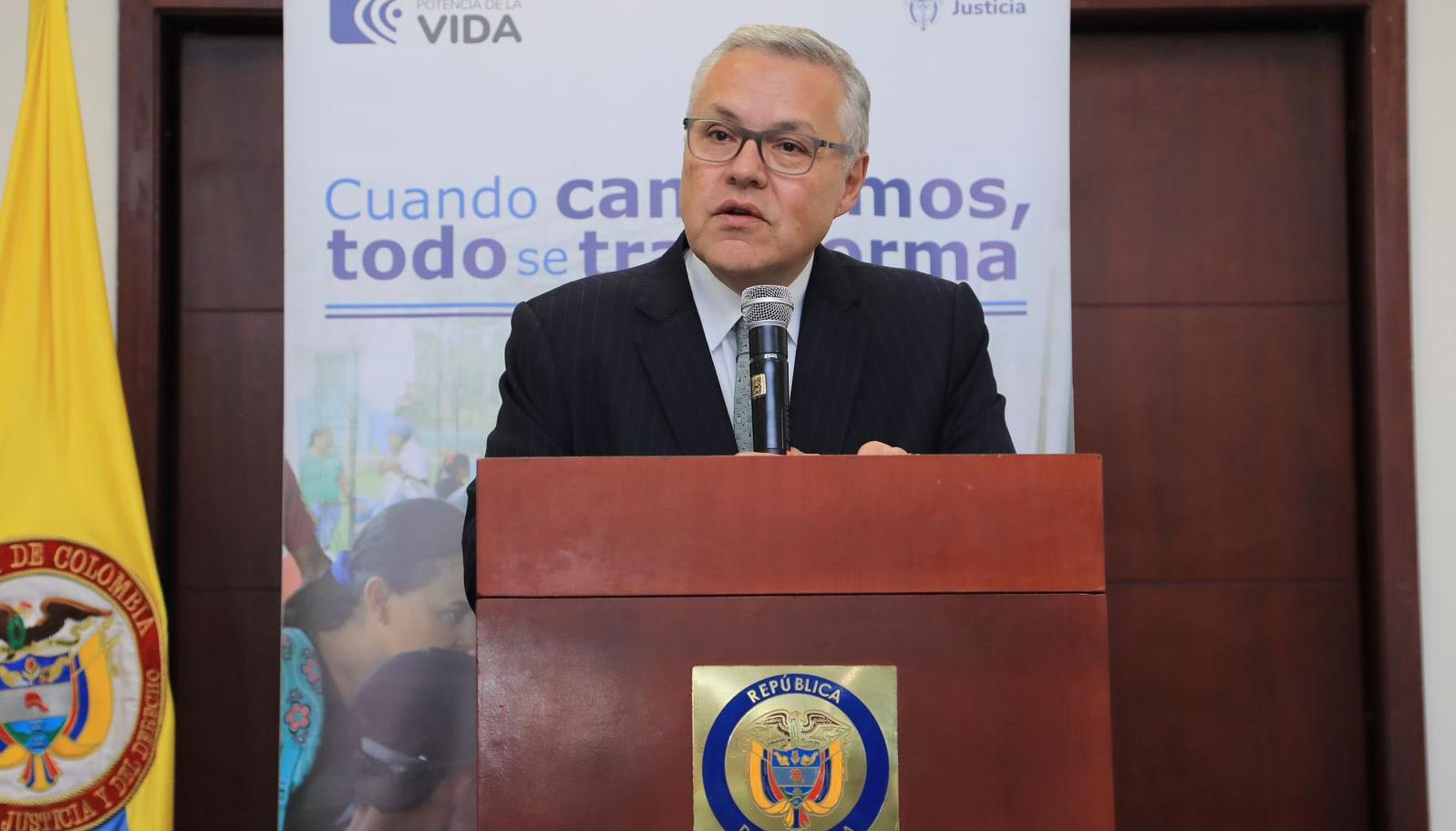 El Ministro de Justicia, Néstor Osuna. 
