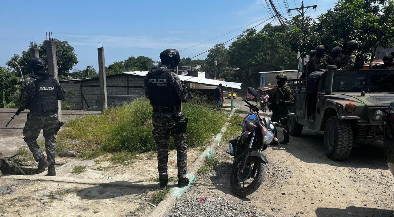 Las operaciones conjuntas entre policías y militares obedecen a la aplicación de un "estado de excepción".