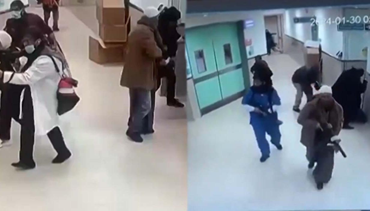 Soldados israelíes en hospital de Cisjordania. 