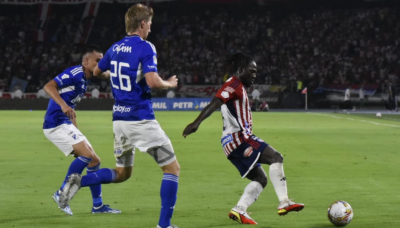 Yimmi Chará durante el partido. 