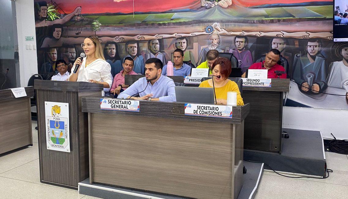 La Secretaria de Salud de Montería, Paula Gutiérrez, en el recinto del Concejo