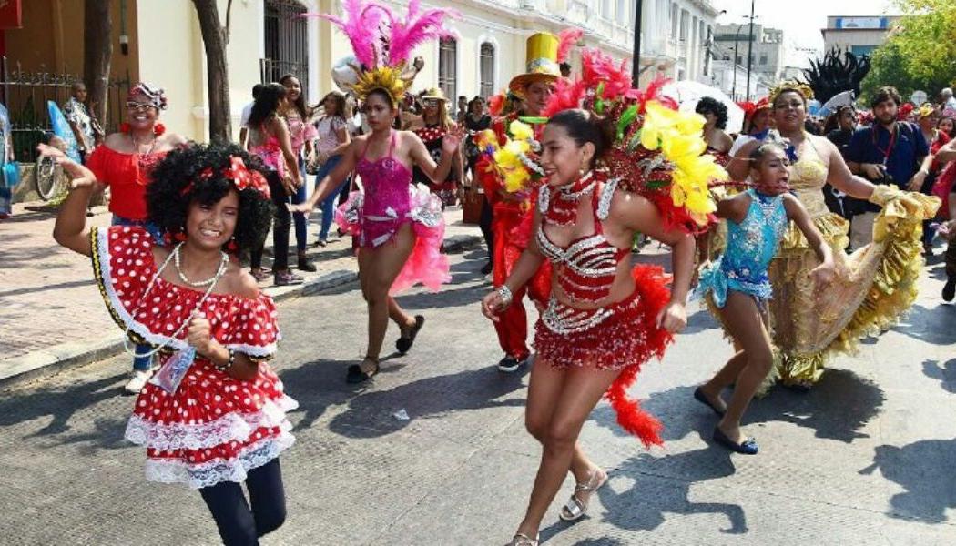 El Carnaval samario se toma los barrios