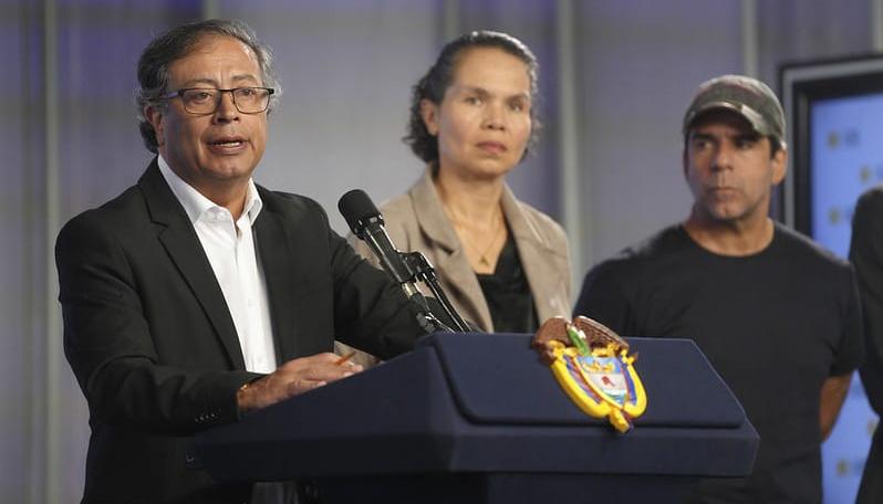 El presidente Petro, la MinDeportes Astrid Rodríguez y el alcalde Alex Char