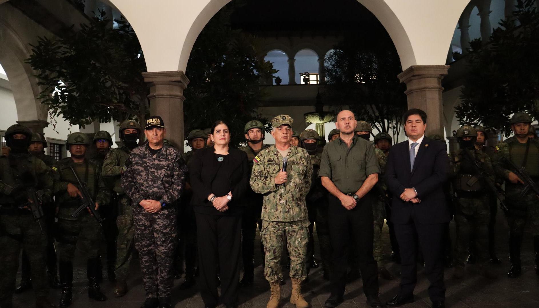 El jefe del Comando Conjunto de las Fuerzas Armadas de Ecuador, Jaime Vela, al finalizar el Consejo de Seguridad