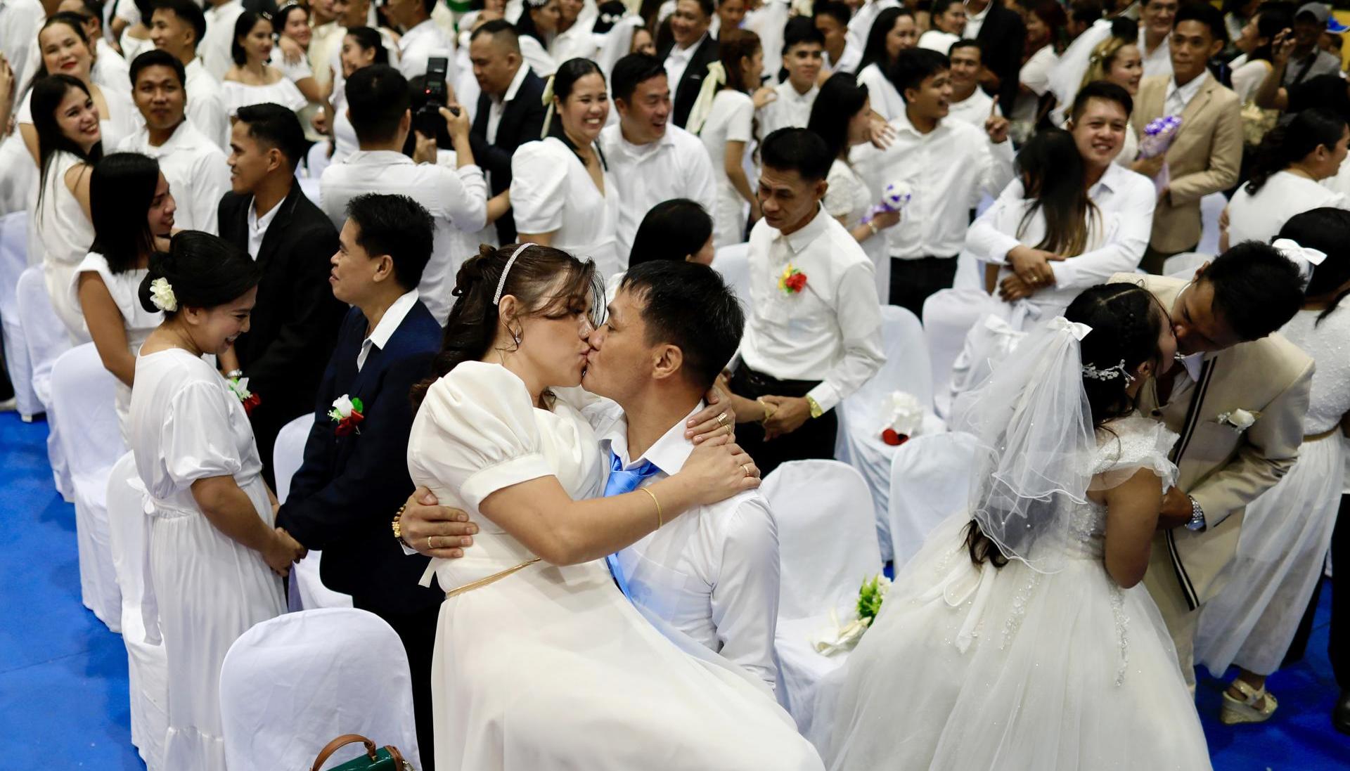 Fueron 57 bodas. 
