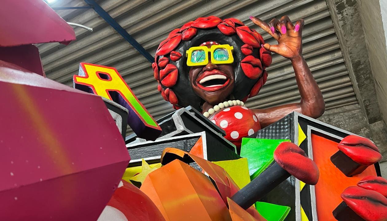 Carrozas se ponen a punto para el Carnaval de Barranquilla 2024