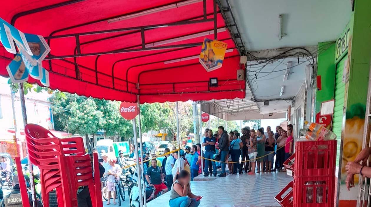 La víctima caminaba por el lugar cuando lo asesinaron. 