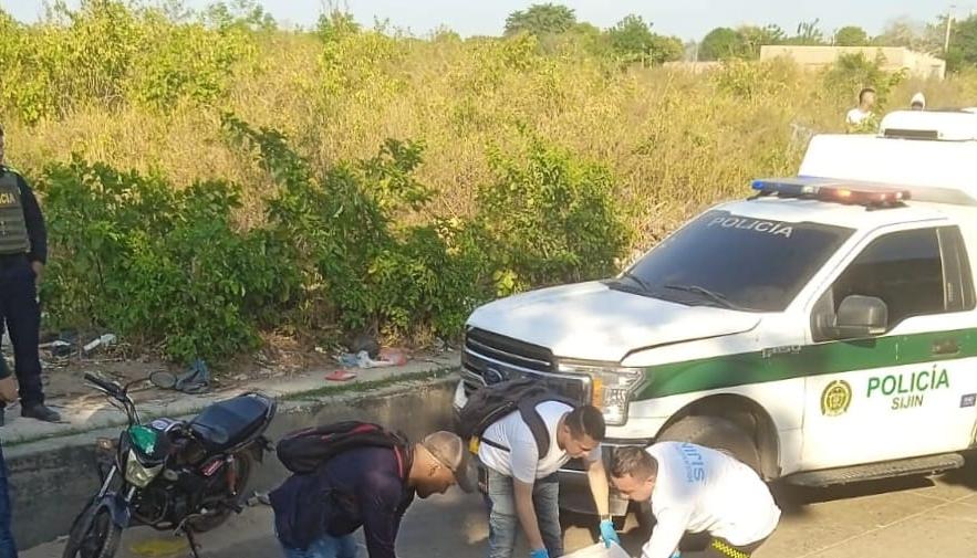 El motociclista quedó muerto en el lugar de los hechos. 