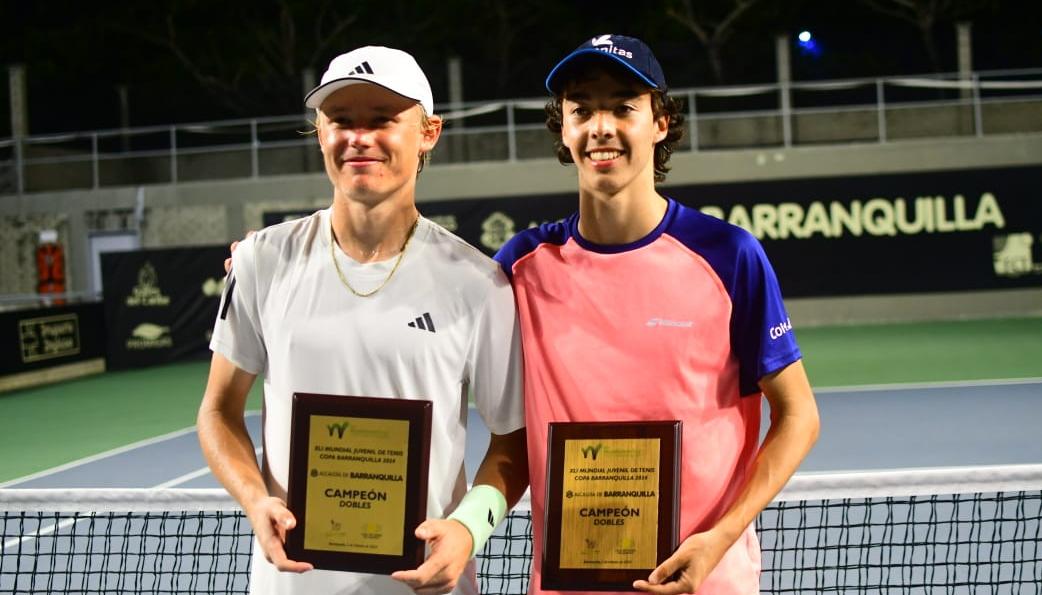 Noah Johnston y el colombiano Alejandro Arcilla, campeones en dobles masculino. 