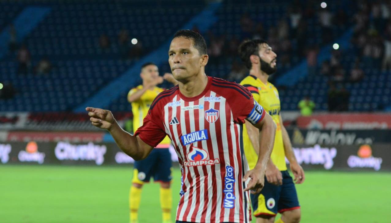 Carlos Bacca tras marcar el gol de pena máxima ante el Pasto. 