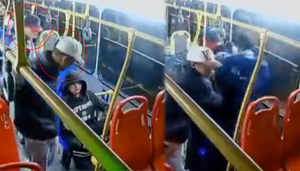 Los tres menores golpearon a su víctima para robarle. 
