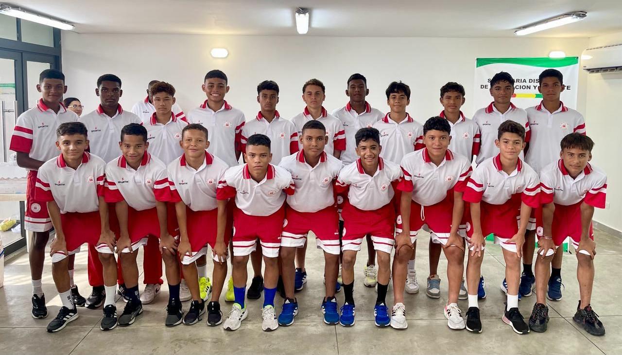 Integrantes de la selección Atlántico Sub-13 de fútbol. 