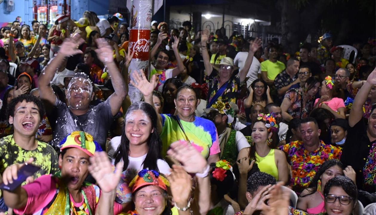 Lo recomendable es no llevar a niños de brazos a los eventos masivos