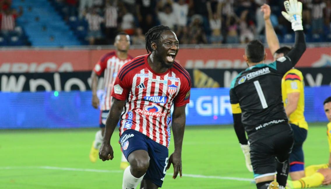 Yimmi Chará celebra el gol que le marcó al Deportivo Pasto. 