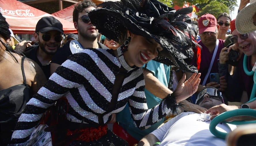 Melissa Cure, una reina de lujo que tuvo en el desfile de la 84 un cierre con broche de oro