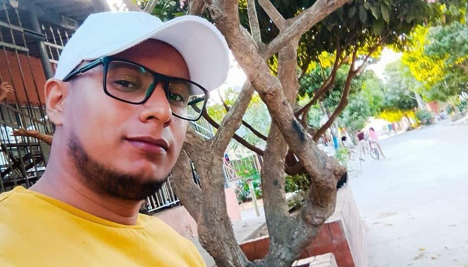 Eduer David Coronel Becerra recibió un impacto de bala en la cabeza. 