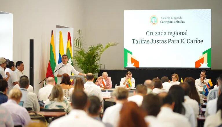El alcalde Dumek Turbay en una intervención de la Cumbre Caribe. 