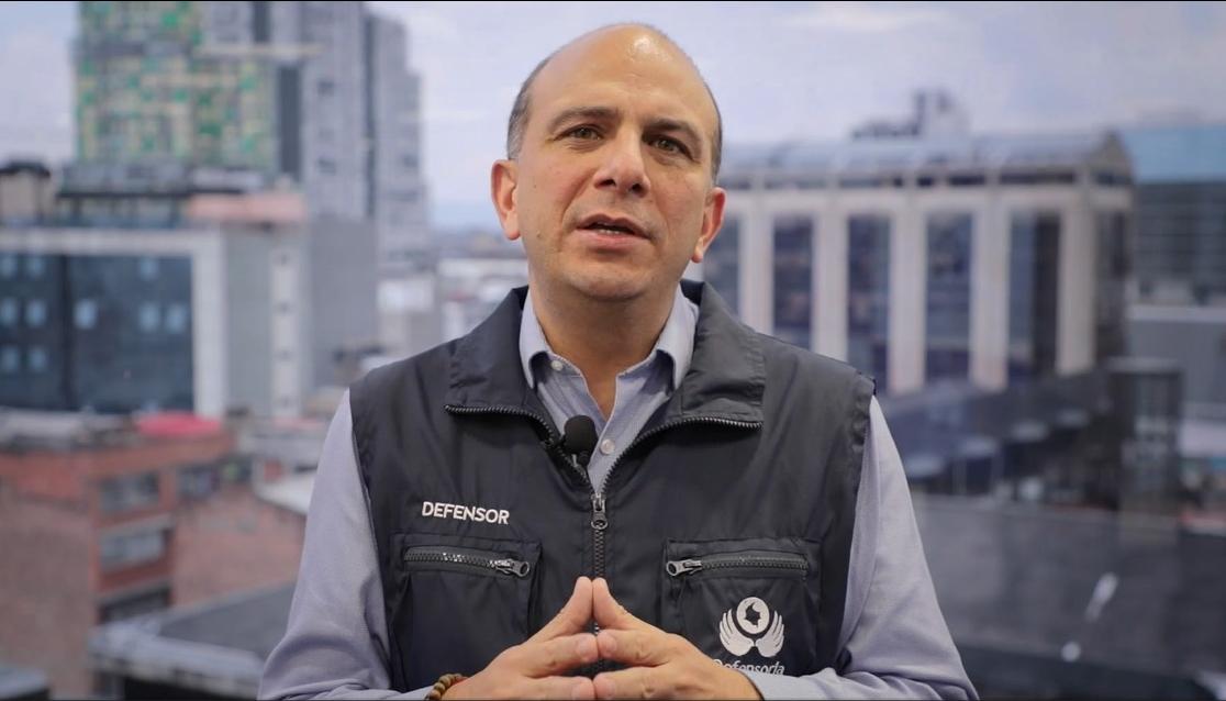 El Defensor del Pueblo, Carlos Camargo.