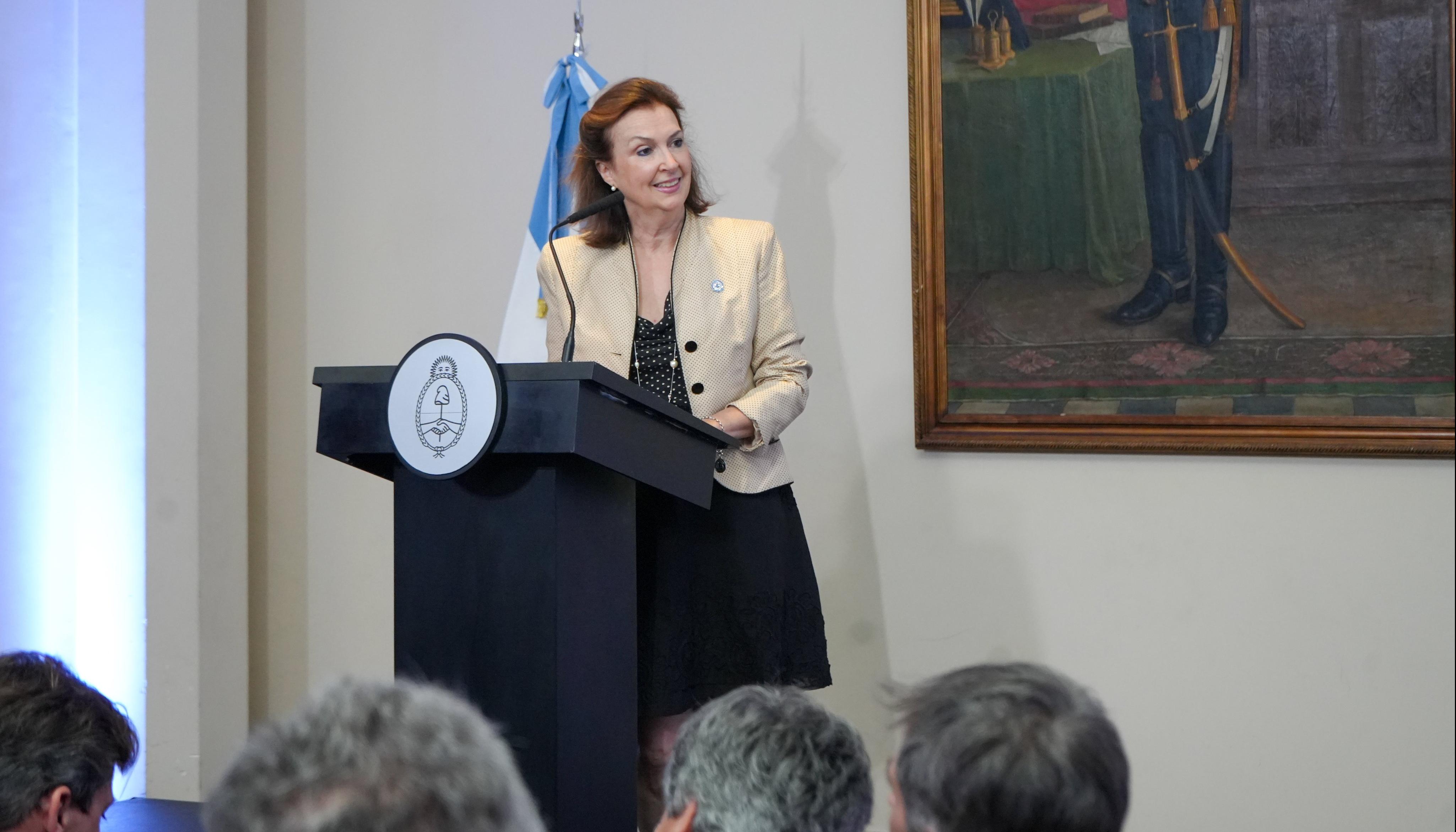 La canciller de Argentina, Diana Mondino.