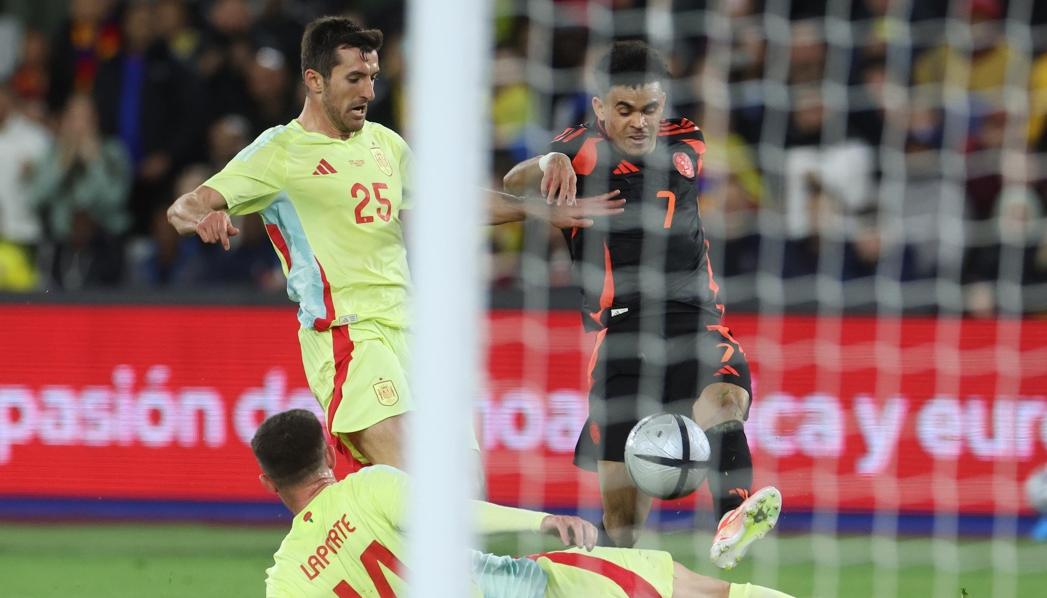 Luis Díaz en una acción de ataque.
