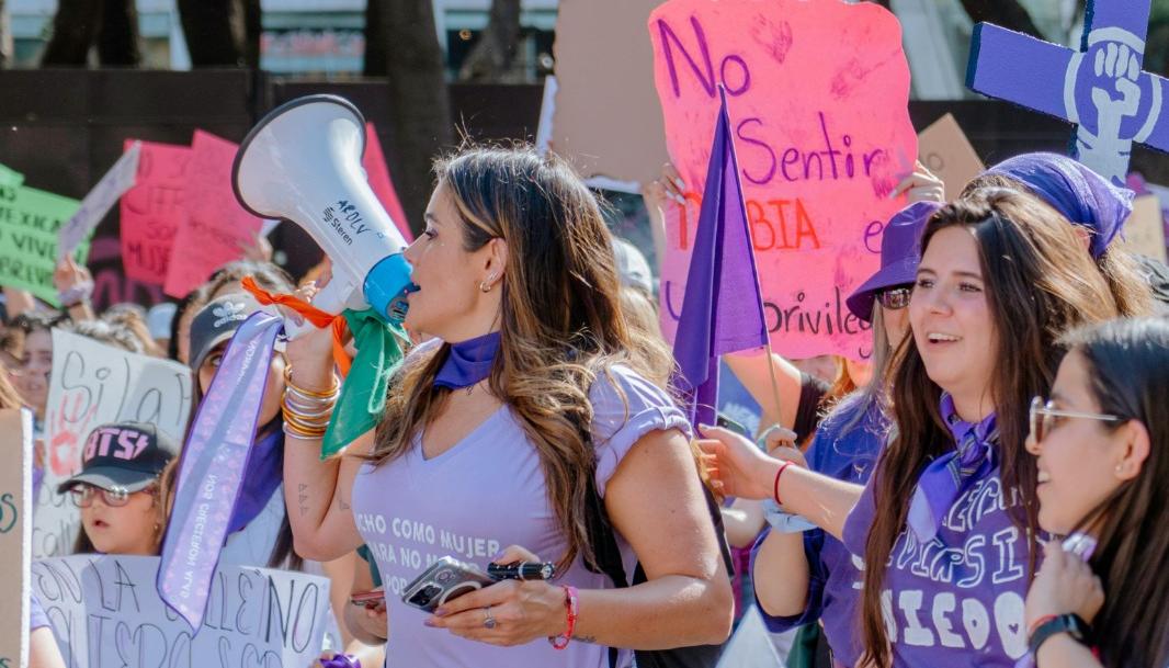 Marcha Día de la mujer.
