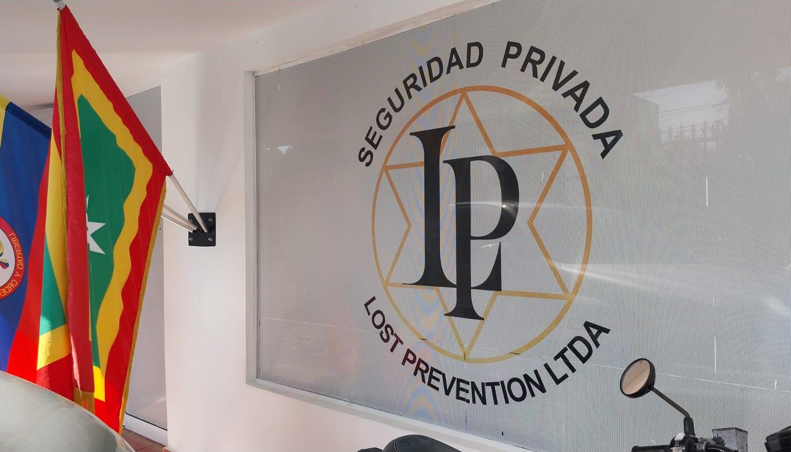 Logo de la empresa de seguridad. 