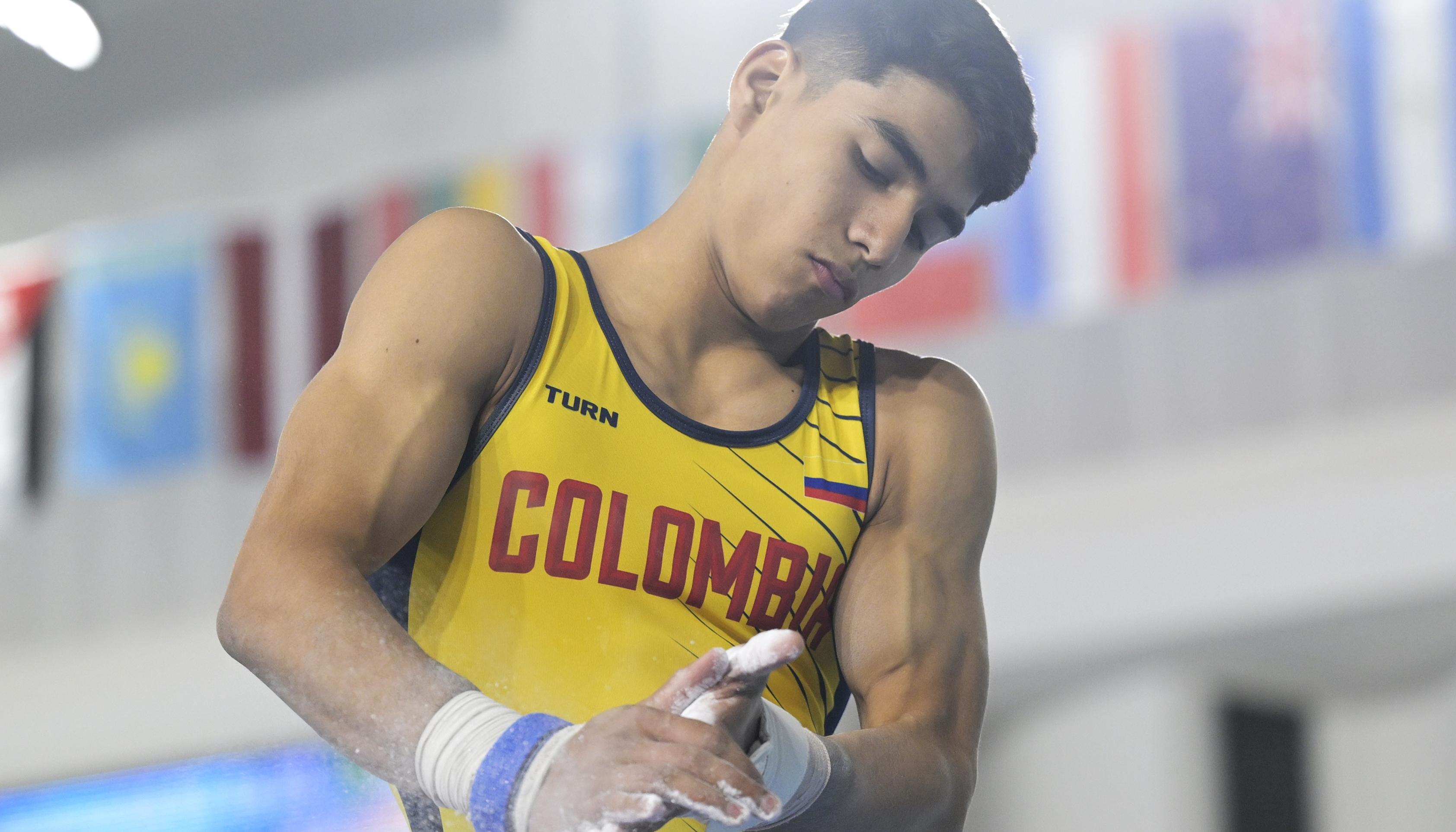 Ángel Barajas, gimnasta colombiano. 