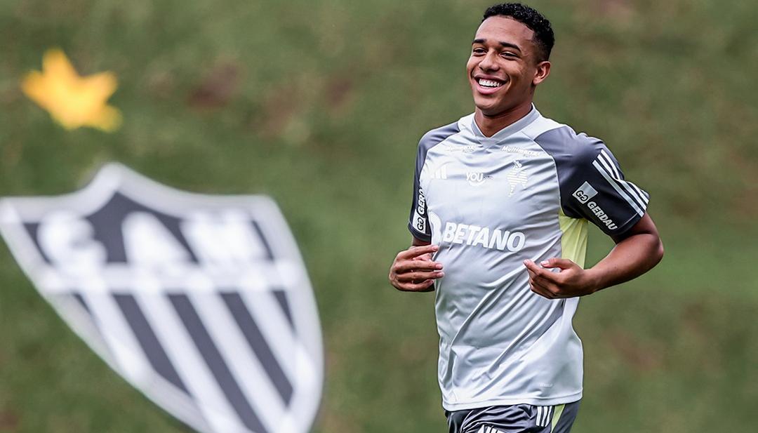 Brahian Palacios firmó contrato hasta 2027 con el Atlético Mineiro. 