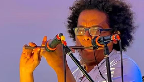 Marlon De la Peña tocaba de manera magistral la flauta de millo