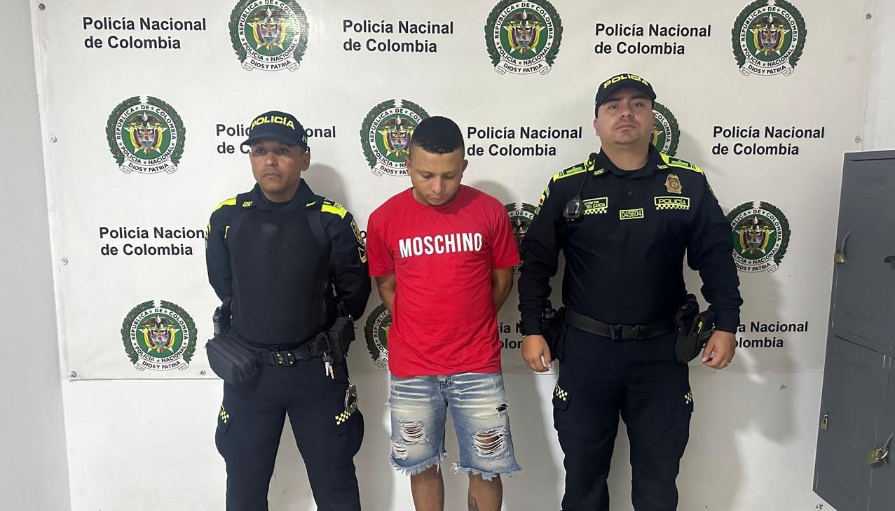 Damaso Antonio Sinisterra tiene 29 años.