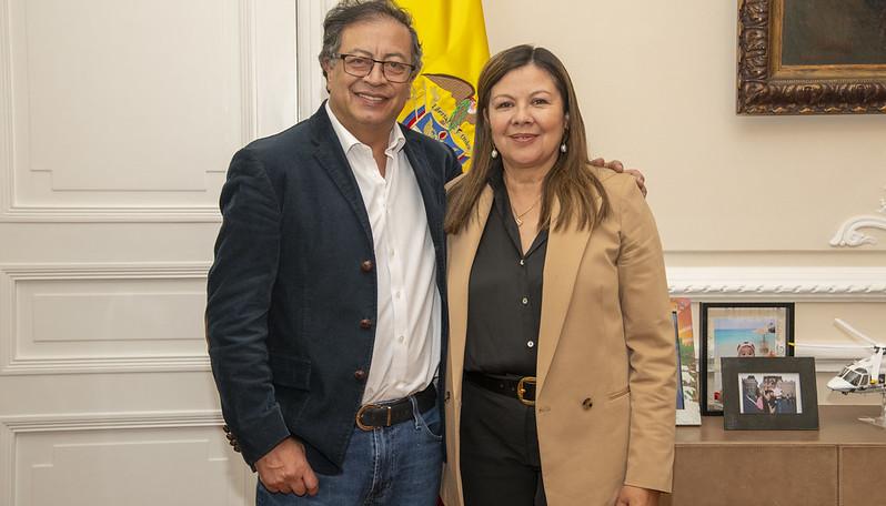 El Presidente Gustavo Petro con la nueva Fiscal General, Luz Adriana Camargo