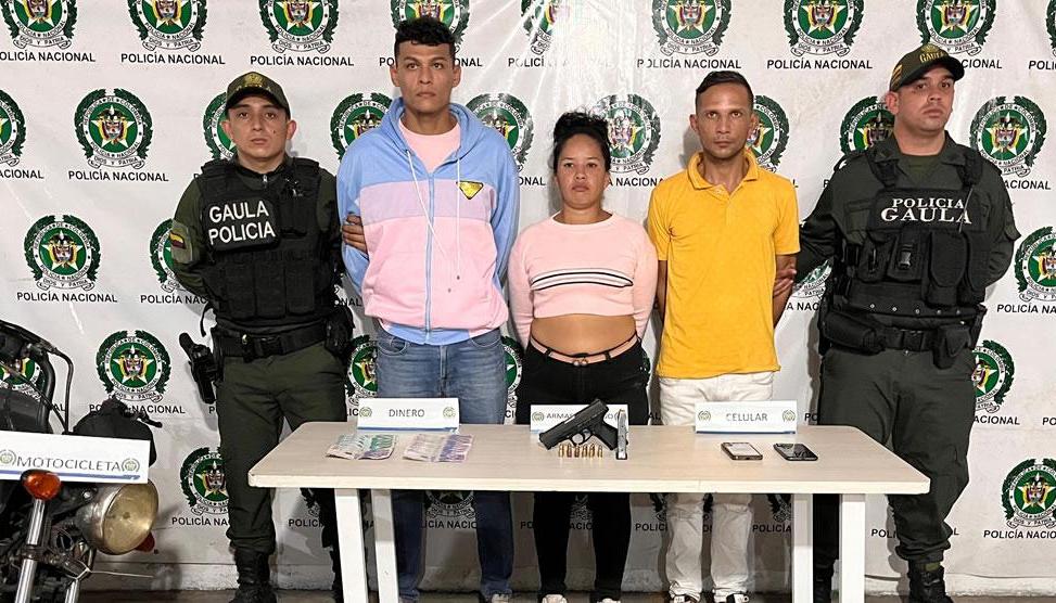 Los tres imputados fueron capturados en flagrancia por el Gaula de la Policía. 