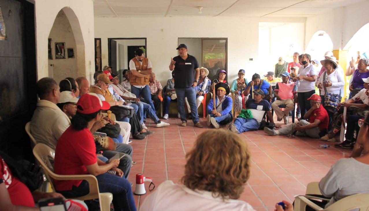 Reunión de campesinos con la Alcaldía de Baranoa. 