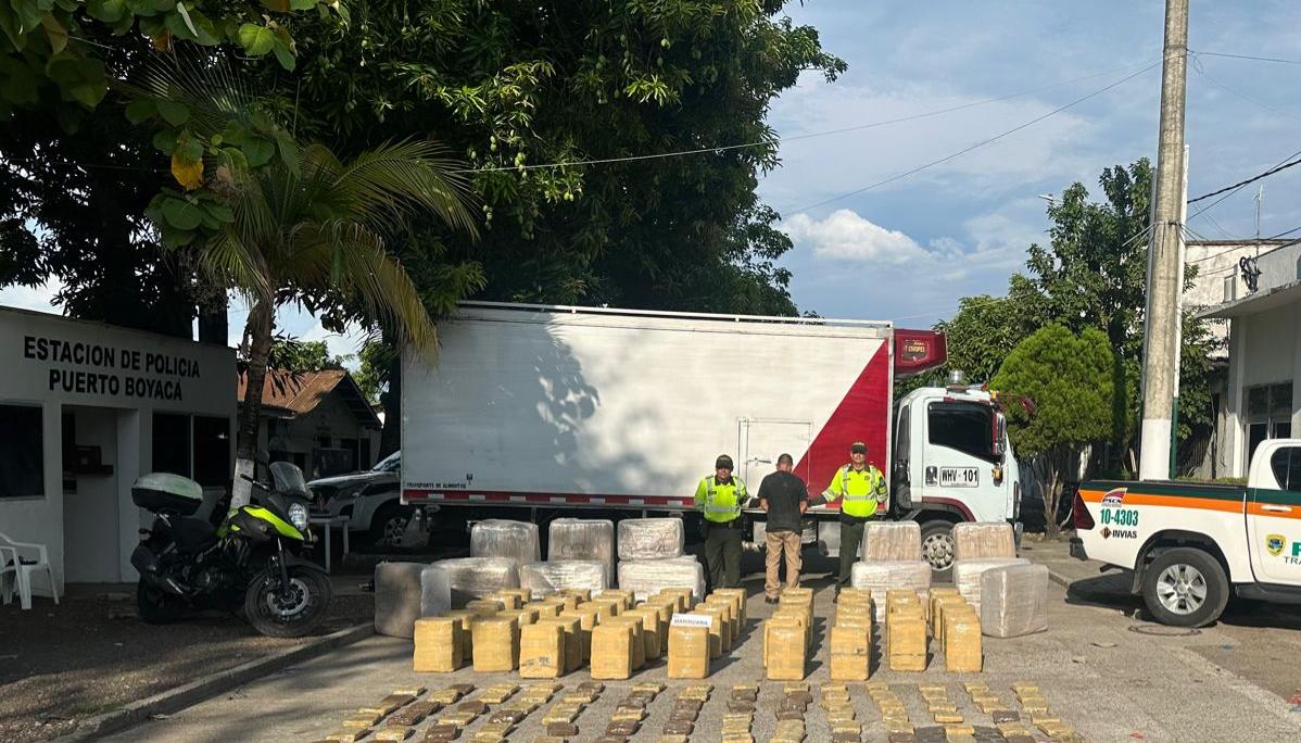 Marihuana incautada en pollos congelados en Boyacá. 