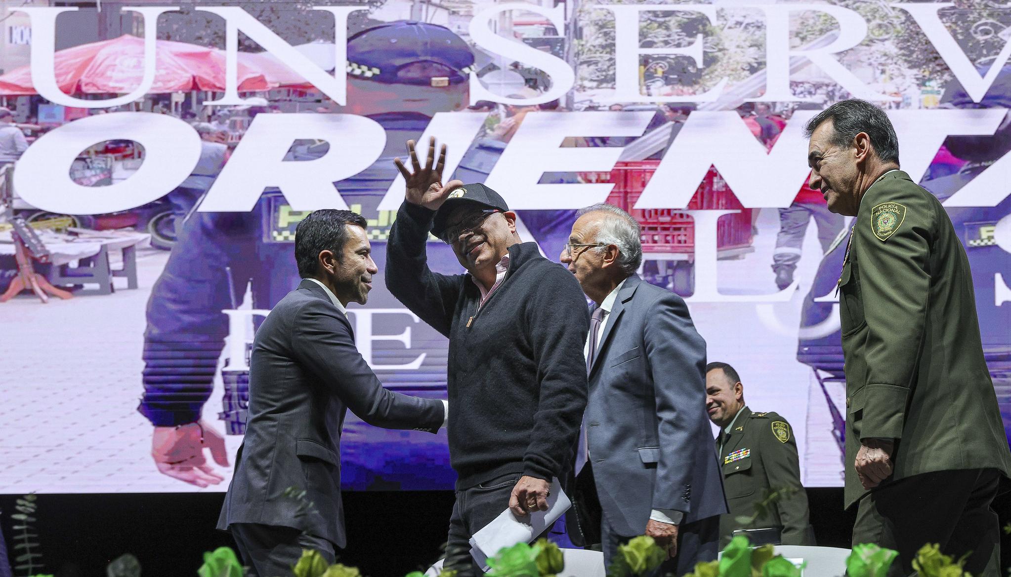 Gustavo Petro durante el evento de Policía.