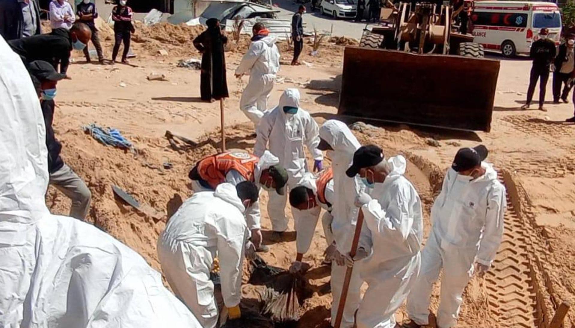 Rescate de cuerpos en la Franja de Gaza. 