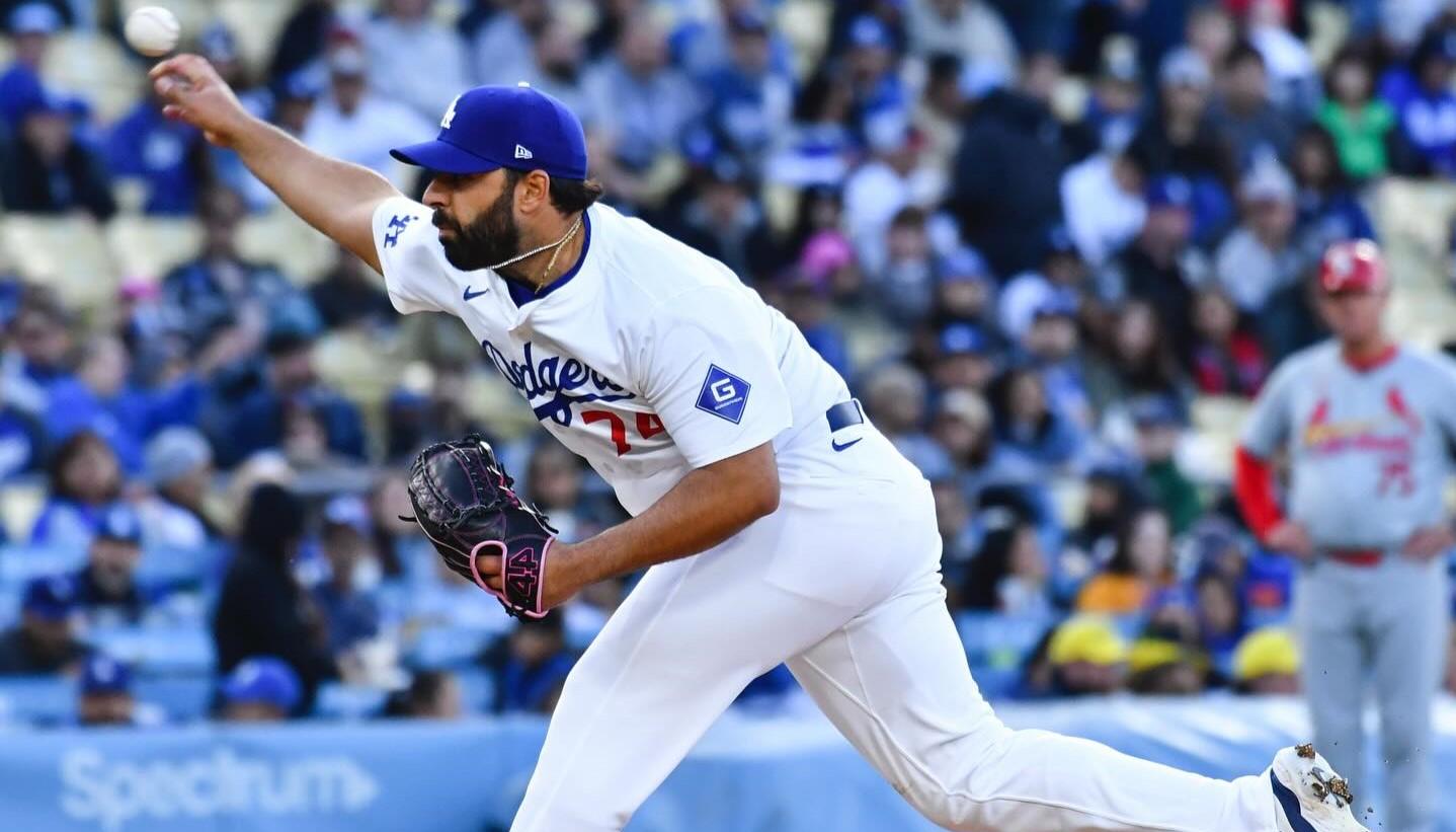 Nabil Crismatt ganó un juego con los Dodgers el pasado 31 de marzo. 